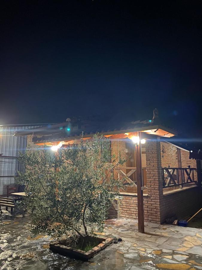 Vila Mario Berat Exteriör bild